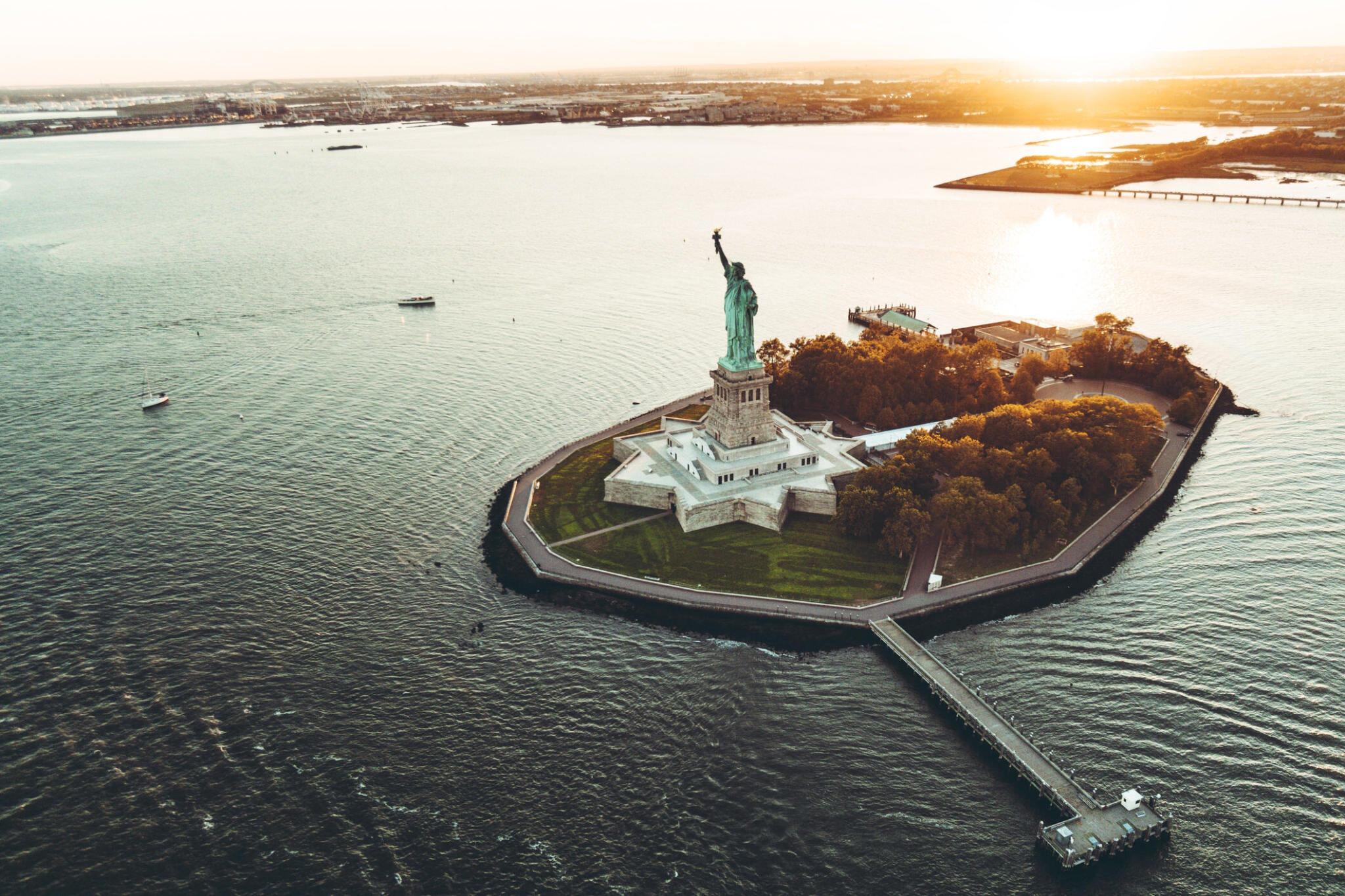 Unveiling History: The Quest for the Oldest Photo of the Statue of Liberty