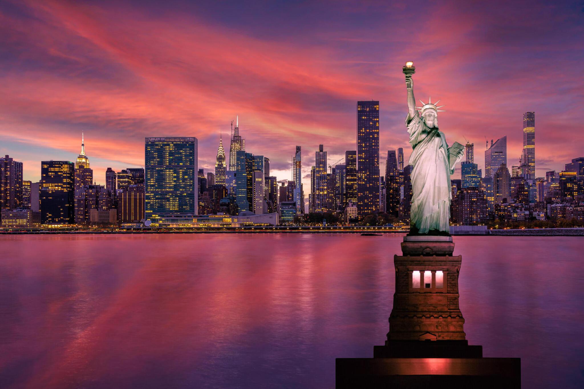 Navigating the Big Apple: A Grand Journey from Grand Central Station to the Statue of Liberty