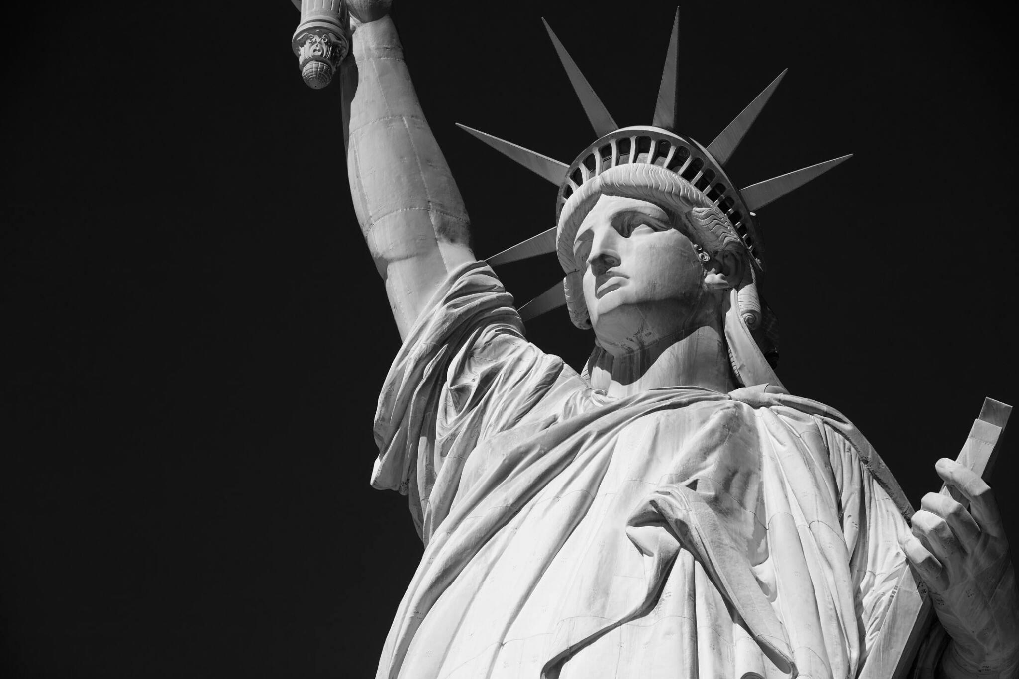 Unveiling the Majesty: A Comprehensive Review of the Statue of Liberty – A True World Wonder