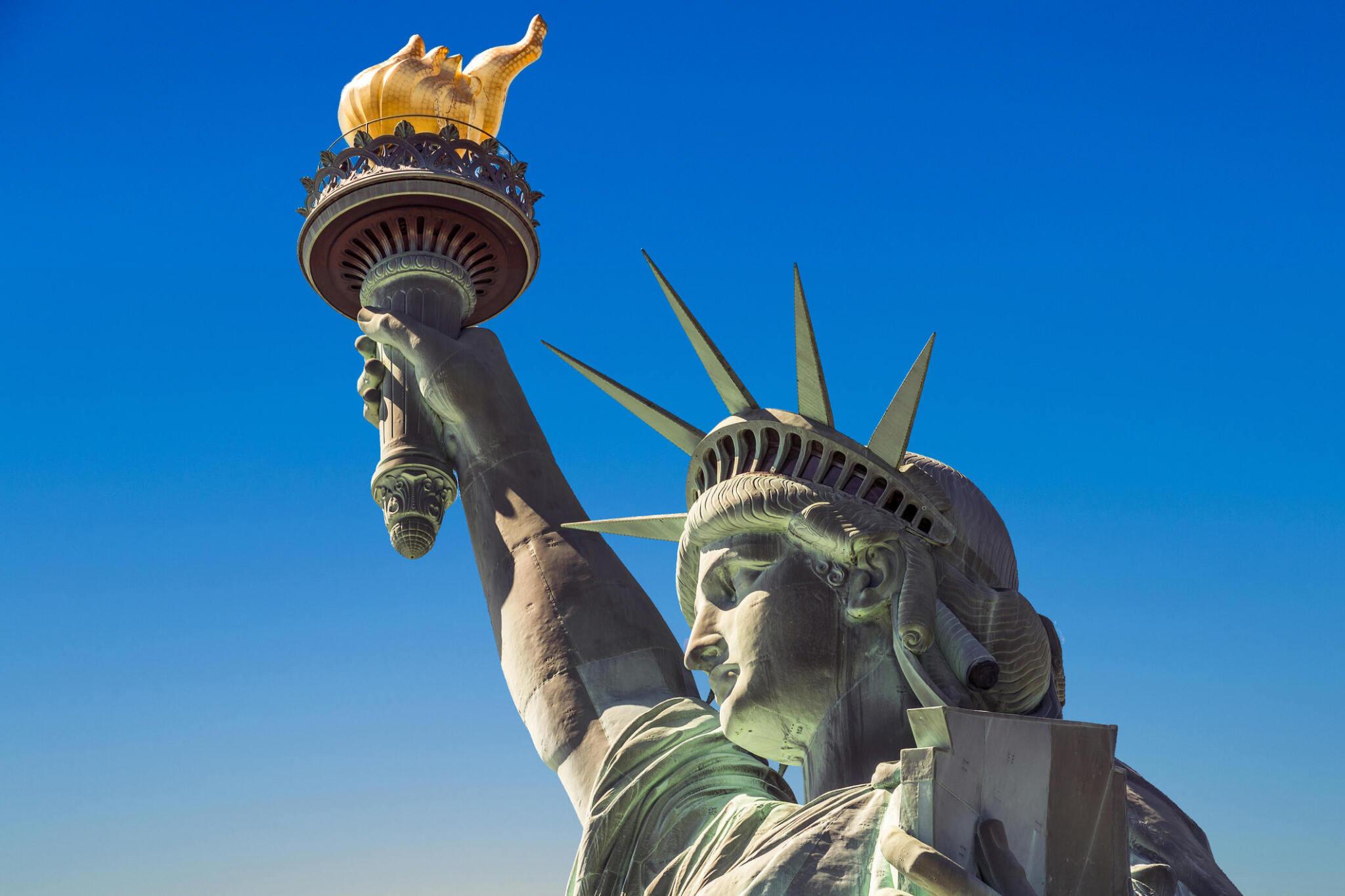 Unveiling the Untold History: Statue of Liberty Before Turning Green