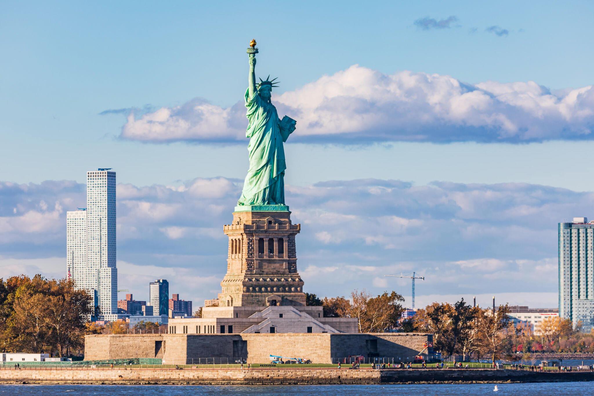 Unveiling the Nearest Airport to the Statue of Liberty: A Comprehensive Guide