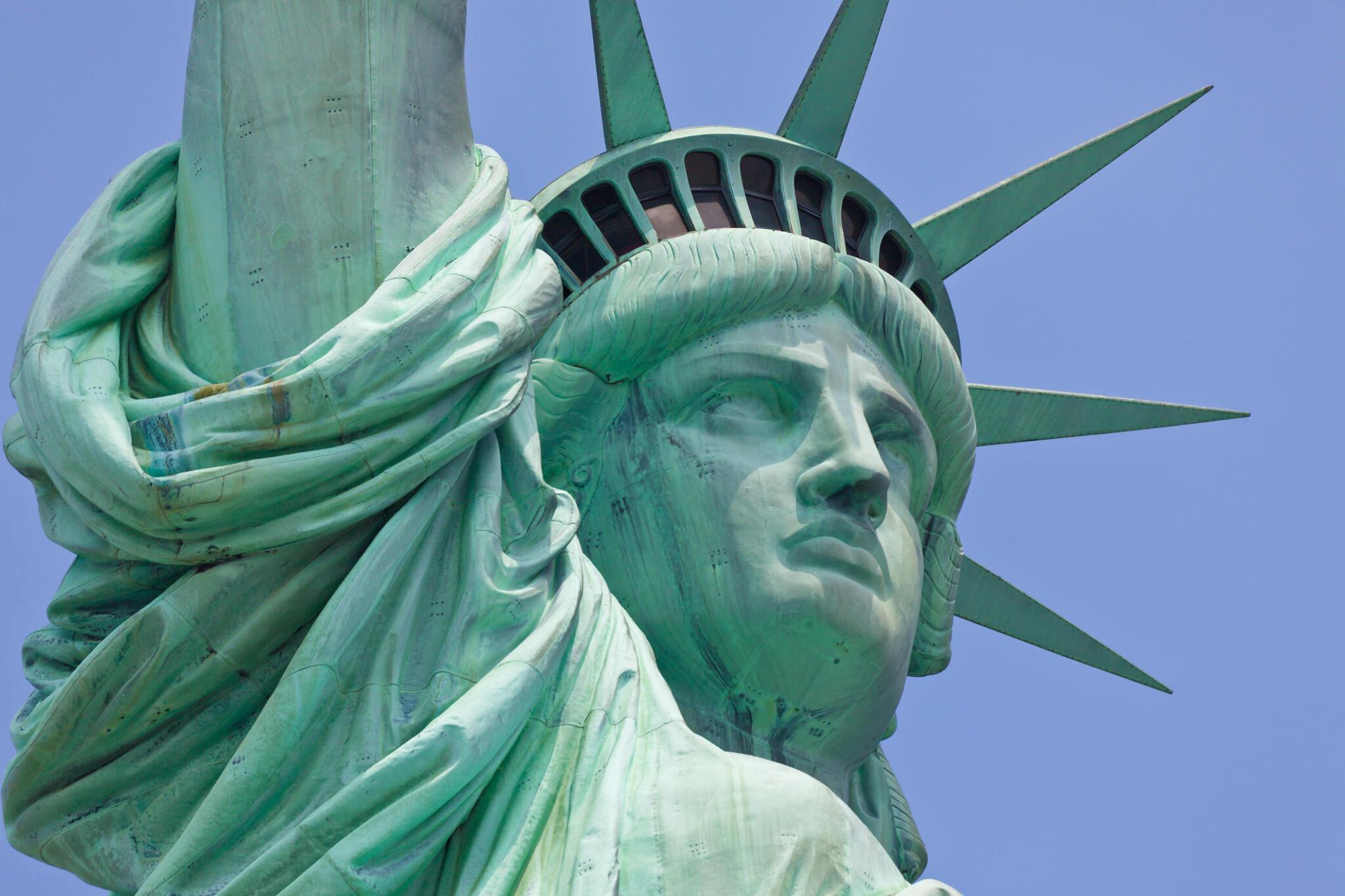 “Exclusive Peek: Unveiling the Wonders Inside the Statue of Liberty – A Comprehensive Photo Review”